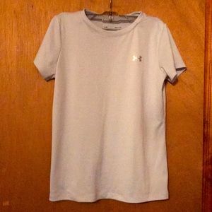 Under armor Women’s tee shirt